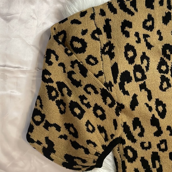 OVERSIZED LEOPARD PRINT LONG CARDIGAN SWEATER STATEMENT SLEEVES - Picture 11 of 16
